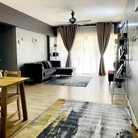Suasana Stay & Homestay Sentul Utama Kuala Lumpur 3R3Br 2Ac 2 Car Park-Netflix-Wifi-Pool View